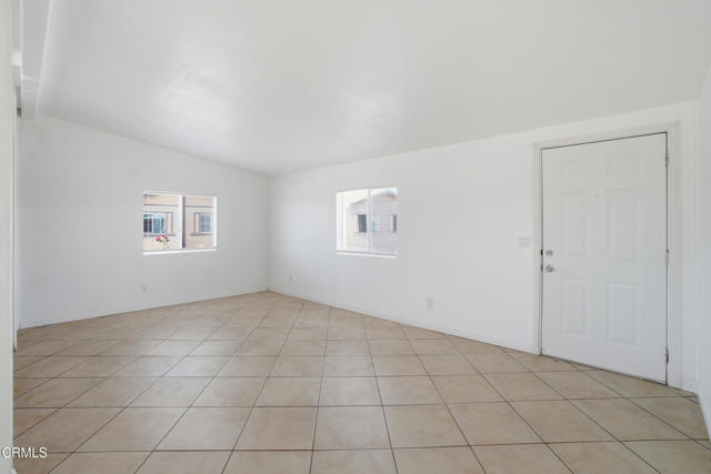 Detail Gallery Image 3 of 16 For 1645 Lime Ave #91,  Oxnard,  CA 93033 - 3 Beds | 2 Baths
