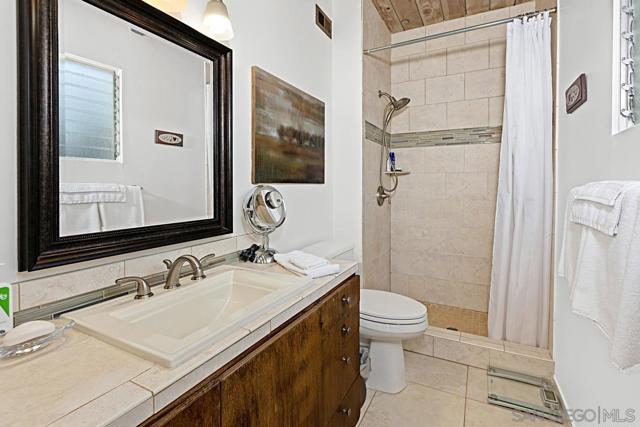3455 Aldford Dr, San Diego CA: https://media.crmls.org/mediaz/ed6d1fa7-845a-4d2a-bcec-8266605b7198.jpg