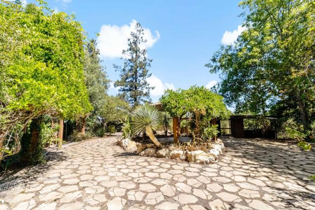 711 W California Way, Redwood City CA: https://media.crmls.org/mediaz/ed6d3e84-dad5-44e2-8631-ccfe7c840354.jpg