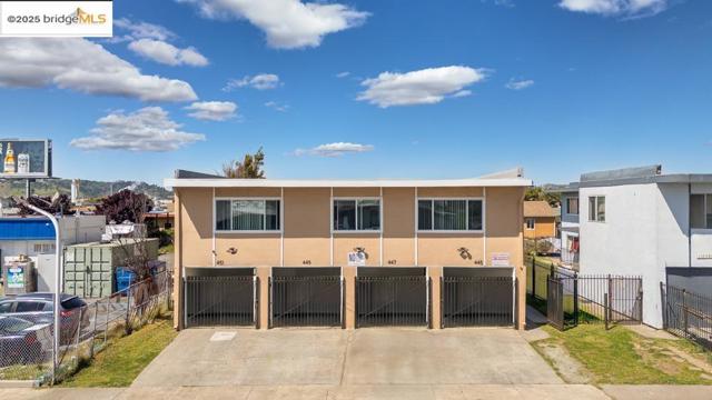 449 S 19Th St, Richmond CA: https://media.crmls.org/mediaz/ed6d5145-1162-4078-8838-b4855f02b5a4.jpg