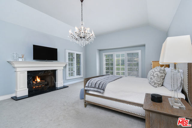 5449 S Rim Street, Thousand Oaks CA: https://media.crmls.org/mediaz/ed6d5883-cf5a-42bb-a03f-f18a34d2529c.jpg