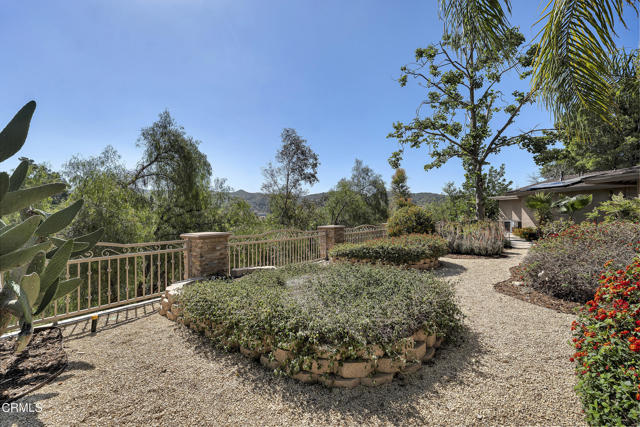 9999 Wornom Avenue, Sunland CA: https://media.crmls.org/mediaz/ed6f1d63-9eef-4b85-88ec-677ec7487b13.jpg