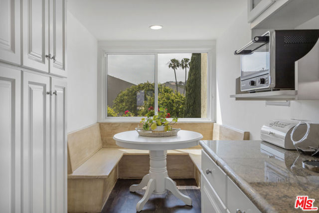 23910 De Ville Way, D photo 14