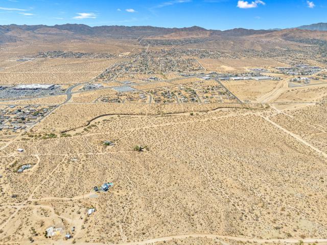 0 Paxton Road, Yucca Valley CA: https://media.crmls.org/mediaz/ed70e035-2206-4a35-8ba1-ccf675eb3436.jpg