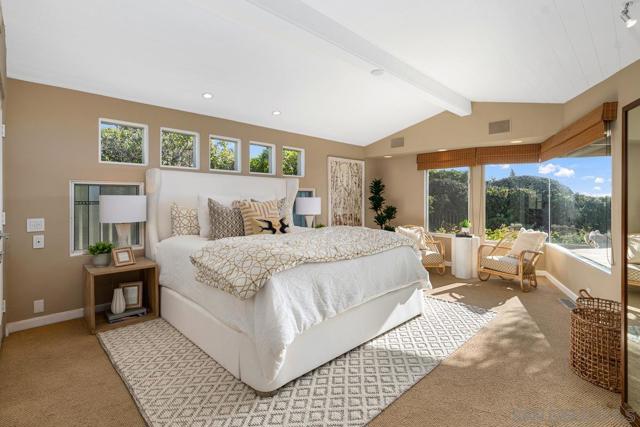 Ocersized master suite on main level