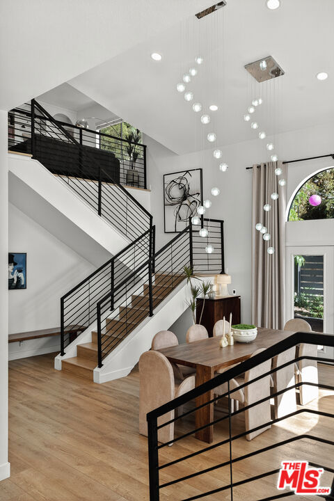 2603 Crestmoore Place, Los Angeles CA: https://media.crmls.org/mediaz/ed71a6fd-51e6-4ff4-a309-4ac762d21358.jpg