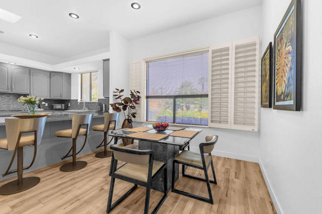 29 El Roble Court, Rancho Mirage CA: https://media.crmls.org/mediaz/ed726119-e3a8-437b-a055-d8fa65dd4997.jpg