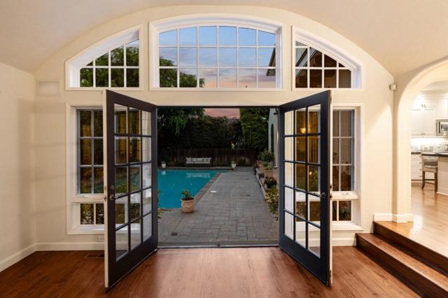 245 Chapin Lane, Burlingame CA: https://media.crmls.org/mediaz/ed72620a-5a73-4ff3-8a7d-cebba98c01ab.jpg