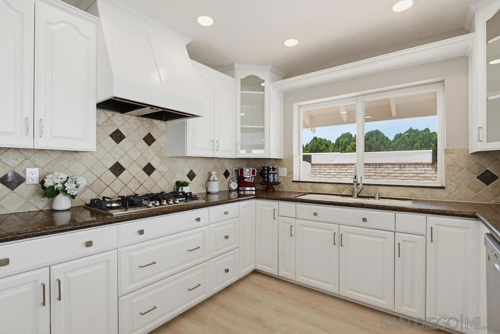 308 Leeann Ln - photo 18