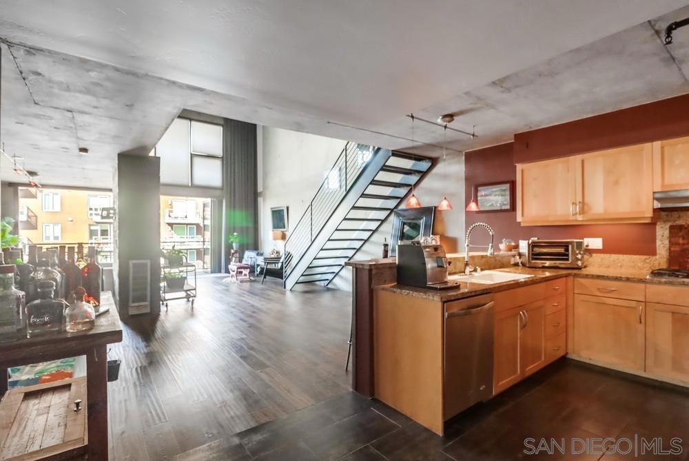 MLS #250036979SD image #5