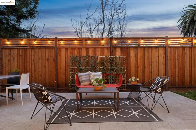 2312 Eighth St, Berkeley CA: https://media.crmls.org/mediaz/ed739b20-103e-4c2d-8c14-c0963a81de00.jpg