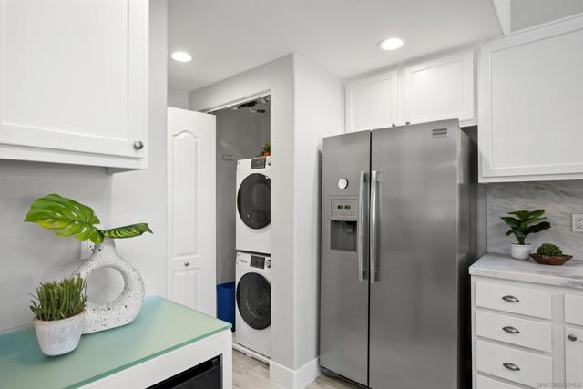 1501 India St, San Diego CA: https://media.crmls.org/mediaz/ed73b6fe-6cb0-4747-8899-54ae829fdcf1.jpg