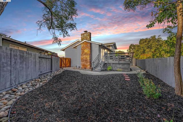 1933 Riverbank, Castro Valley CA: https://media.crmls.org/mediaz/ed73ed10-b405-48a6-b100-c5fe02cf2a3f.jpg