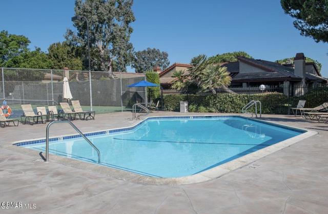Detail Gallery Image 20 of 21 For 3621 via Pacifica Walk, Oxnard,  CA 93035 - 3 Beds | 2 Baths