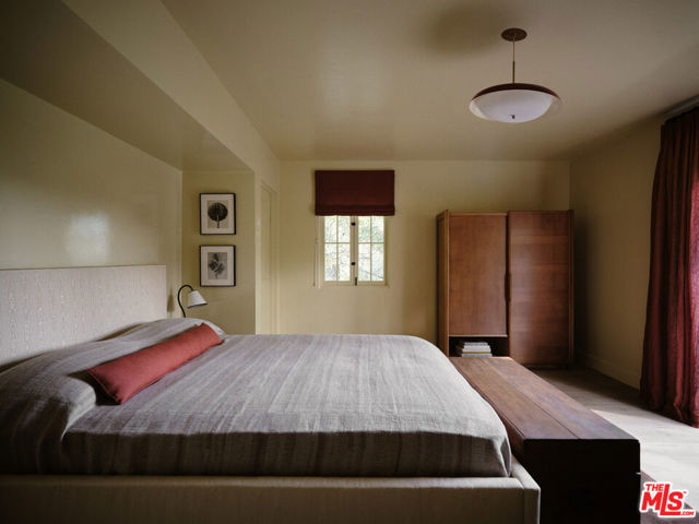 7776 Firenze Avenue, Los Angeles CA: https://media.crmls.org/mediaz/ed750cfd-6fcf-42bf-a314-dd2d62e717ec.jpg