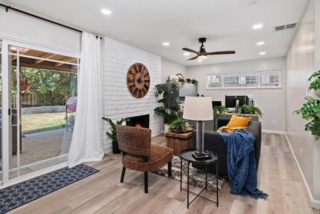 Detail Gallery Image 17 of 46 For 3542 Governor Dr, San Diego,  CA 92122 - 5 Beds | 3 Baths