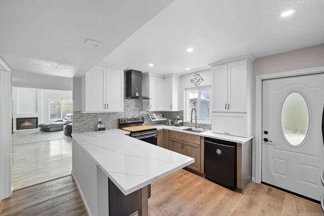 10456 Claudia Avenue, Santee CA: https://media.crmls.org/mediaz/ed7521e8-5140-4c29-9d58-dc3c32766ba8.jpg