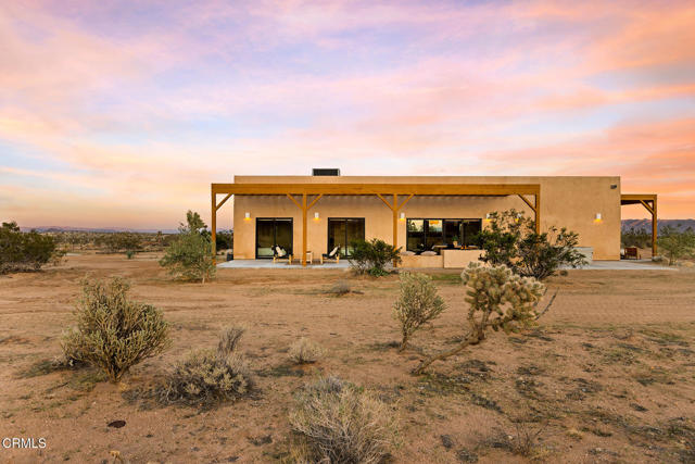 60679 Trentwood Drive, Joshua Tree CA: https://media.crmls.org/mediaz/ed76195b-9ce1-46a3-878e-3f8c0ccb3750.jpg