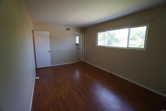 1521 Malta Avenue, Chula Vista CA: https://media.crmls.org/mediaz/ed762f8d-89fa-4d01-8824-f3d30eb0a3ea.jpg