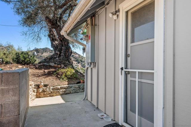 11270 San Luis Rey Dr, Valley Center CA: https://media.crmls.org/mediaz/ed775666-7b04-4934-9192-882112a620f8.jpg