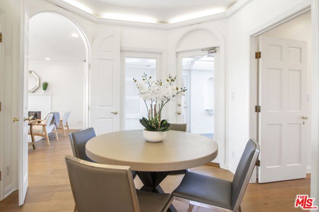 905 Berkeley Street, Santa Monica CA: https://media.crmls.org/mediaz/ed78928e-53ae-44f4-9660-339d13f06a30.jpg