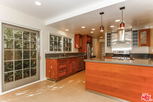 Drew Fenton | 1345 Avenida De Cortez Pacific Palisades CA | MLS: 7396811
