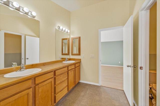 21444 Parrott Ranch Road, Carmel Valley CA: https://media.crmls.org/mediaz/ed78fb91-0e3f-4e3c-b8b7-d5d152800fcc.jpg