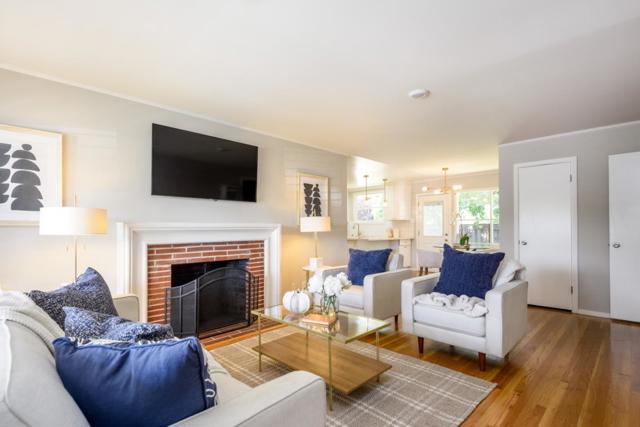 11 Meadow Court, San Mateo CA: https://media.crmls.org/mediaz/ed79745b-ccc3-44bb-ae1d-59474c662906.jpg