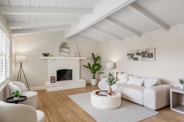 1394 Marlin Avenue, Foster City CA: https://media.crmls.org/mediaz/ed798209-444f-4be3-8cb3-3756cba4c502.jpg