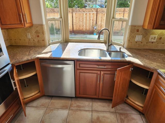 249 Purple Glen Drive, San Jose CA: https://media.crmls.org/mediaz/ed7aaa63-0feb-46db-bd80-800cda770853.jpg