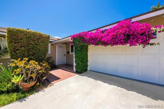 4464 Kamloop Ave, San Diego CA: https://media.crmls.org/mediaz/ed7adb56-a00e-45d5-93c6-aa326504d683.jpg