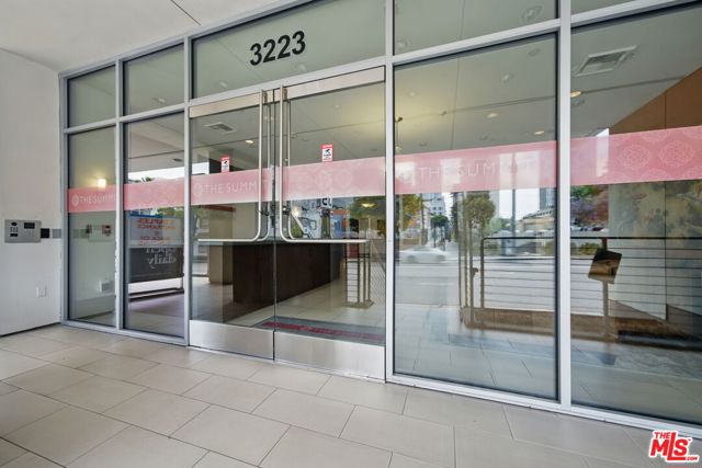 3223 W 6th Street, Los Angeles CA: https://media.crmls.org/mediaz/ed7b29c2-4cd2-461f-8d8c-6fd1f8f7ea2e.jpg