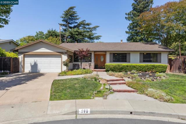 728 San Bruno Ct, Concord CA: https://media.crmls.org/mediaz/ed7bc0d7-37ce-474a-bc81-e326442cc710.jpg