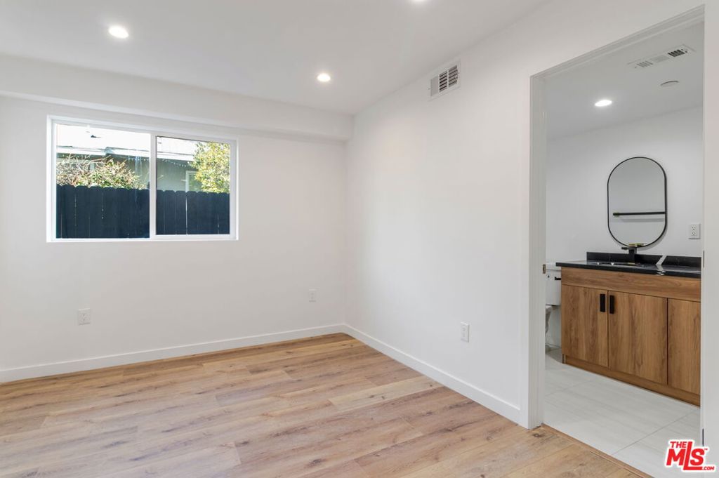 MLS #26840997 image #22