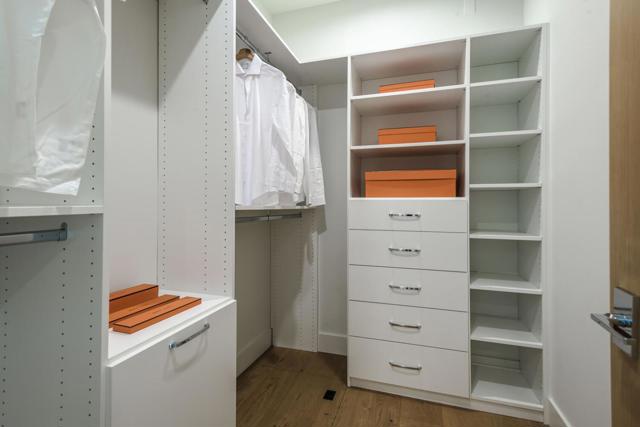 45 Calaveras Court, Hillsborough CA: https://media.crmls.org/mediaz/ed7d80e7-076b-40eb-8410-82d9e3c3e103.jpg