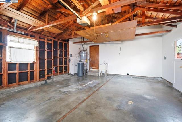 Image 20 of 26 For 5209 Waller Ave