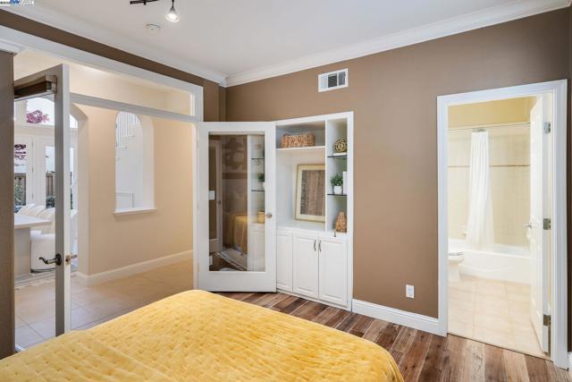 10828 Inspiration Cir, Dublin CA: https://media.crmls.org/mediaz/ed7db5d0-1f53-4529-86c2-cc38e464c39c.jpg