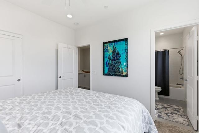 Detail Gallery Image 22 of 37 For 4367 Pacifica Way #2,  Oceanside,  CA 92056 - 3 Beds | 3/1 Baths