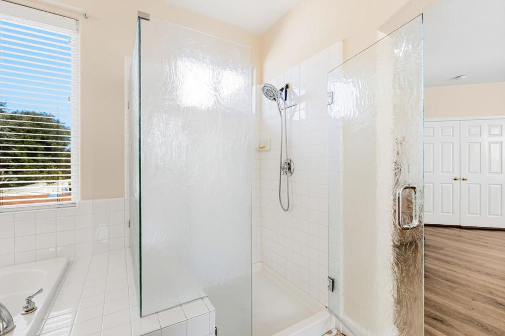 https://media.crmls.org/mediaz/ed7e0fd9-9a3d-4f8f-b8bc-b7891de164b4.jpg?preset=X-Large