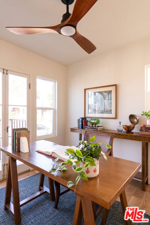 5200 S St Andrews Place, Los Angeles CA: https://media.crmls.org/mediaz/ed7ef292-40b9-45c1-973d-9b4b8171ef5d.jpg