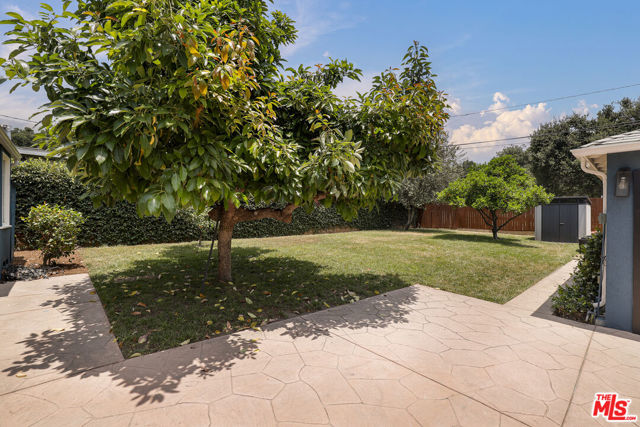 248 N Canyon Boulevard, Monrovia CA: https://media.crmls.org/mediaz/ed7fb25f-2b7c-4473-b1d0-342c6e3e555b.jpg