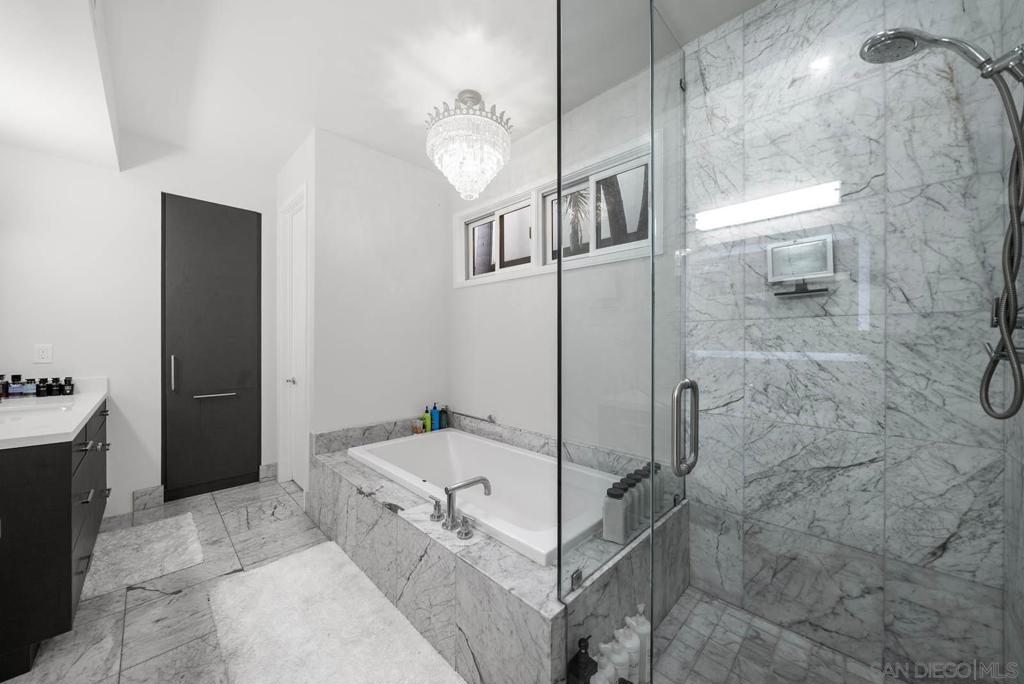 MLS #250032565SD image #10