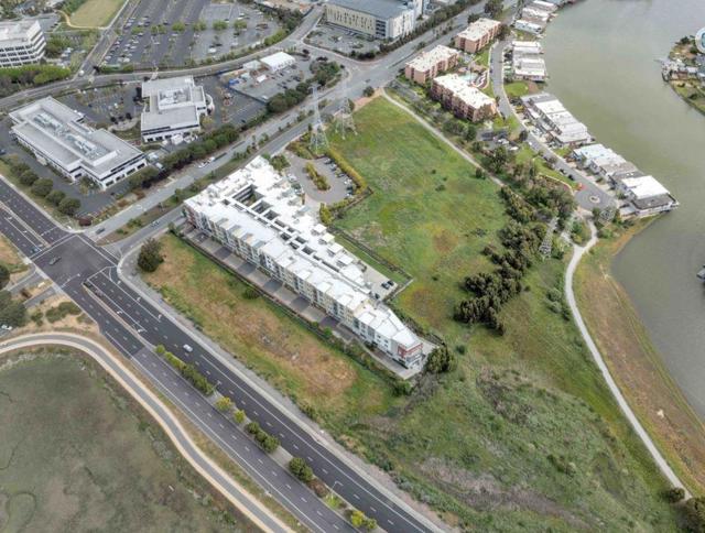 400 Mariners Island Boulevard, San Mateo CA: https://media.crmls.org/mediaz/ed8005e6-f171-4bbe-bff3-4a45b0a024cf.jpg
