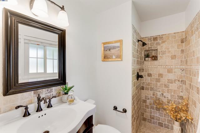 1337 Pennsylvania Blvd, Concord CA: https://media.crmls.org/mediaz/ed8016a7-e439-4584-9c02-e56b9edd872e.jpg