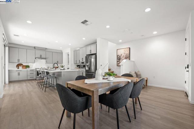 6017 Basaltina Pl, Dublin CA: https://media.crmls.org/mediaz/ed814ba9-2fb5-4cb8-bf77-f690ac9f1564.jpg