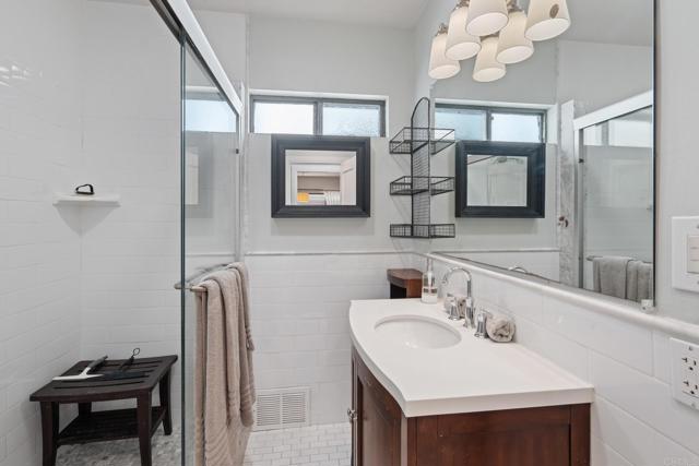 Detail Gallery Image 29 of 34 For 853 C Ave, Coronado,  CA 92118 - 4 Beds | 2 Baths