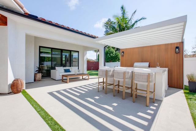 2630 Vistosa Place, Carlsbad CA: https://media.crmls.org/mediaz/ed819ab7-1ae2-45bd-8864-f66042160fee.jpg
