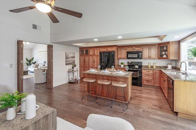 4405 Thousand Oaks Drive, San Jose CA: https://media.crmls.org/mediaz/ed821704-5ca4-4c35-a4d6-85a98aba3eaa.jpg