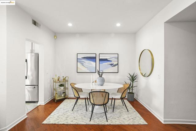 2714 Beach head way, Richmond CA: https://media.crmls.org/mediaz/ed821a56-0fe9-4971-a8f9-d8c7f88720d6.jpg