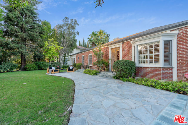 Image 4 of 57 For 632 Arden Boulevard